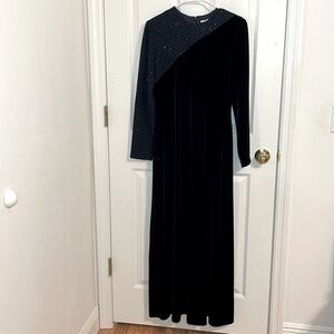Vintage Jessica Howard Evening Gown, Black, long sleeve, bejeweled, 6